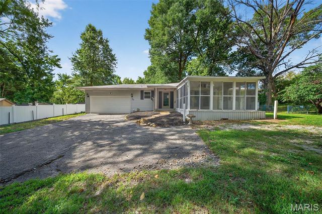 23 Melody Lane S, St Charles, MO 63303