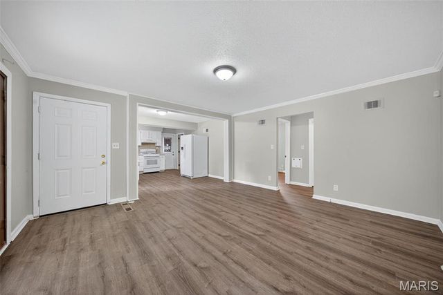 23 Melody Lane S, St Charles, MO 63303