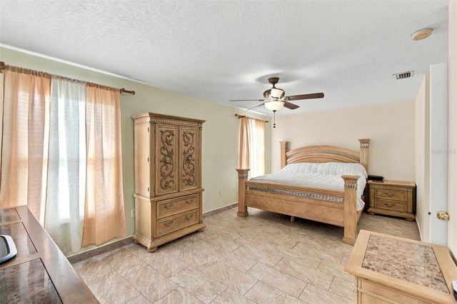 11771 MANGO CROSS COURT, Seffner, FL 33584