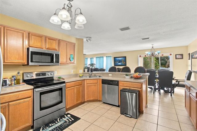 11771 MANGO CROSS COURT, Seffner, FL 33584