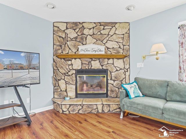 943 Western Avenue, Monroe, MI 48161