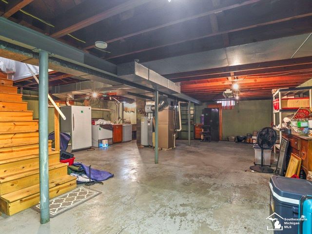 943 Western Avenue, Monroe, MI 48161