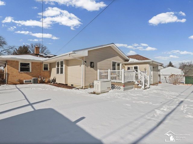 943 Western Avenue, Monroe, MI 48161