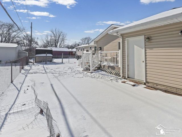 943 Western Avenue, Monroe, MI 48161