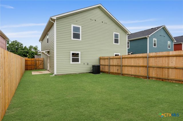 1009 S 26th Street B, Temple, TX 76501