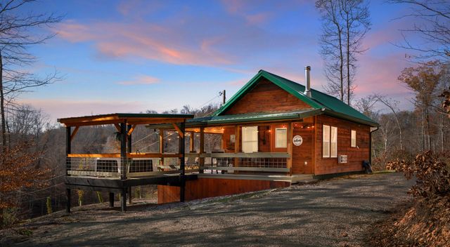 16 Hickory Lane, Campton, KY 41301