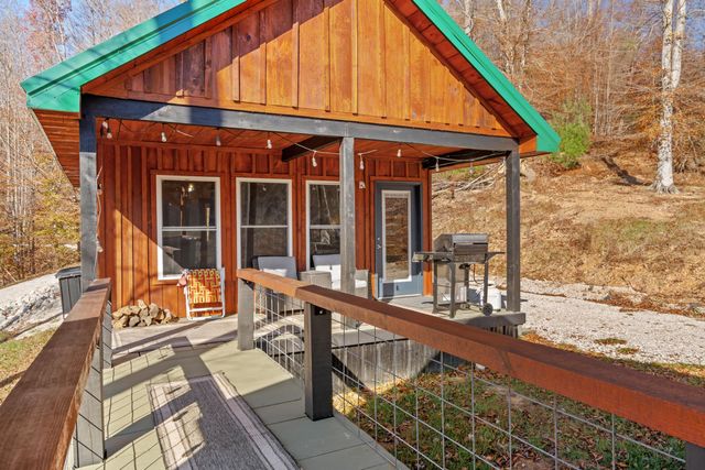 16 Hickory Lane, Campton, KY 41301