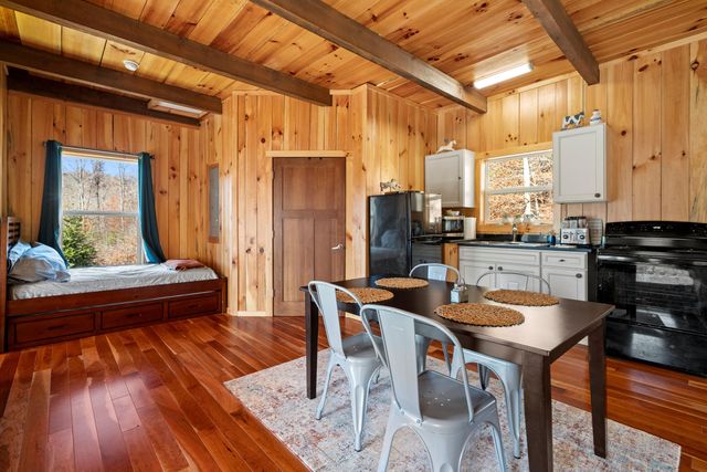 16 Hickory Lane, Campton, KY 41301