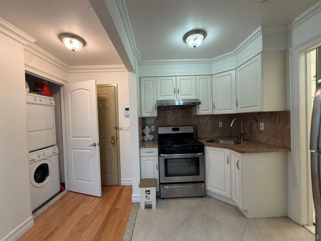 40-45 68th Street 2B, Woodside, NY 11377