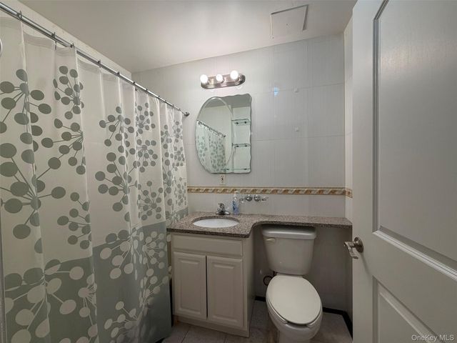 40-45 68th Street 2B, Woodside, NY 11377