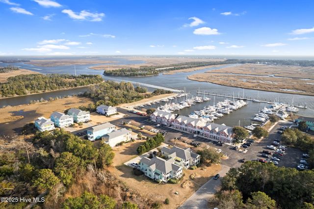 5019 Nester Drive, Southport, NC 28461