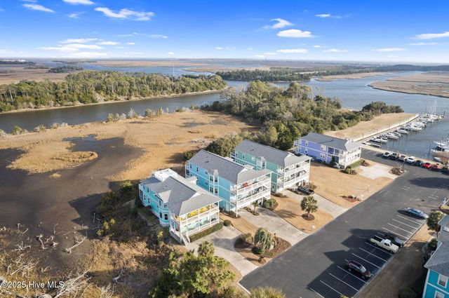 5019 Nester Drive, Southport, NC 28461