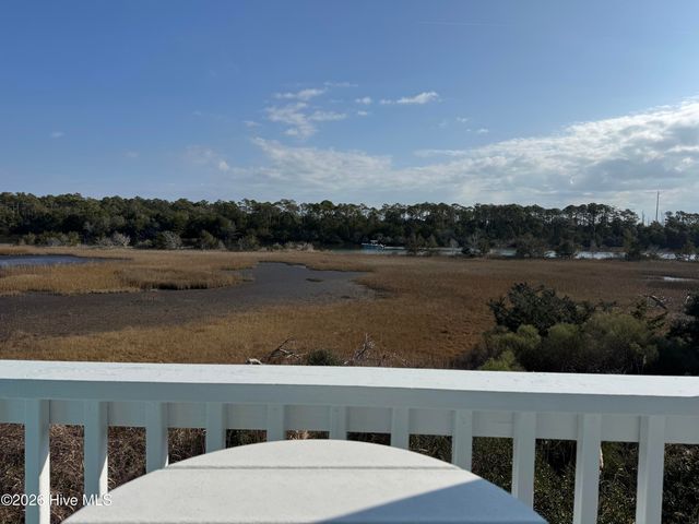 5019 Nester Drive, Southport, NC 28461