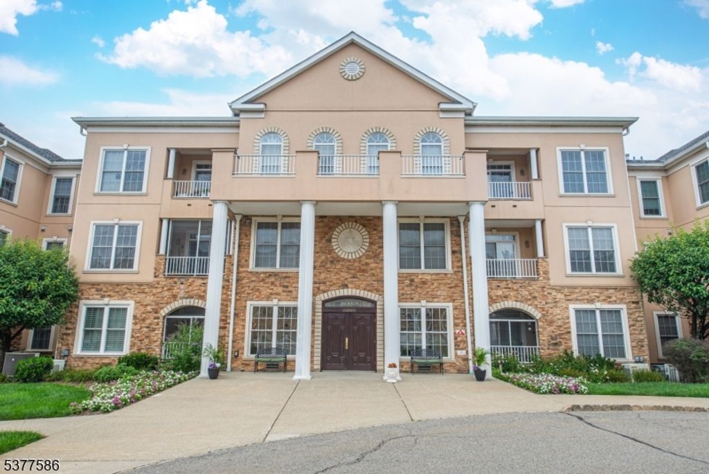 1302 JOHNSON DRIVE, Rockaway Twp., NJ 07866