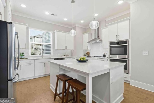 826 S Columbia Drive, Decatur, GA 30030