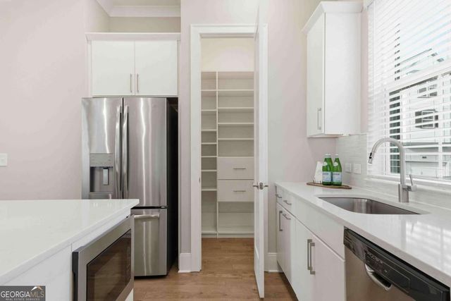 826 S Columbia Drive, Decatur, GA 30030