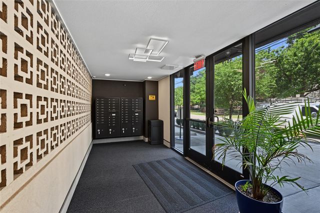 4819 Caroline Street 111, Houston, TX 77004