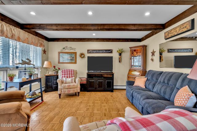 1532 6th Avenue, Toms River, NJ 08757