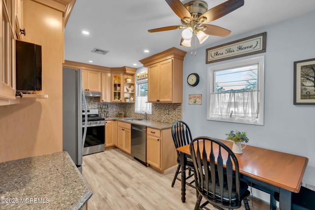 1532 6th Avenue, Toms River, NJ 08757