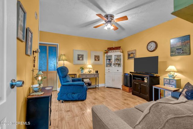 1532 6th Avenue, Toms River, NJ 08757