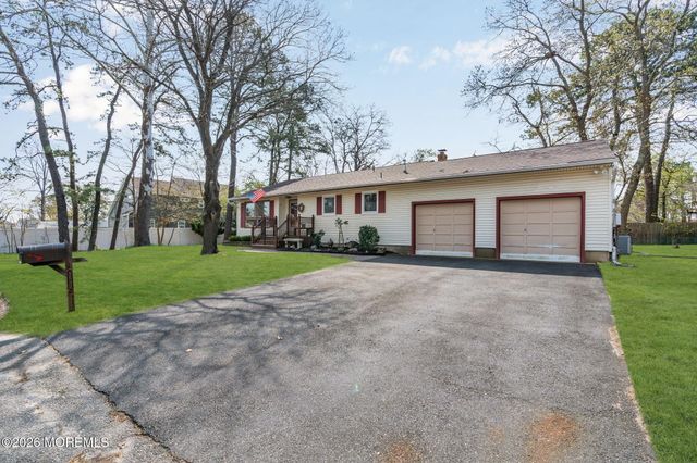 1532 6th Avenue, Toms River, NJ 08757