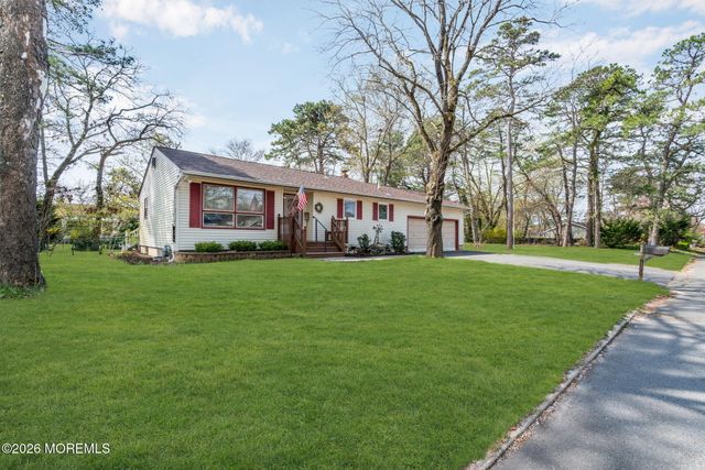 1532 6th Avenue, Toms River, NJ 08757