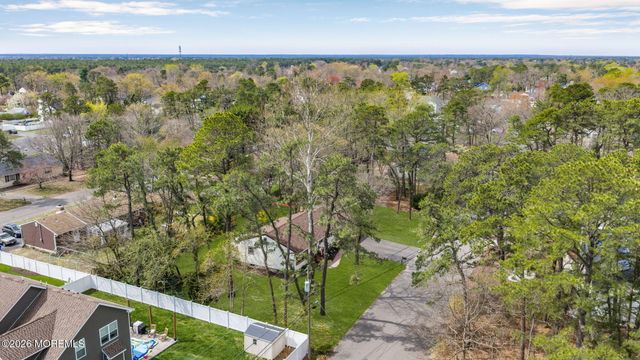 1532 6th Avenue, Toms River, NJ 08757