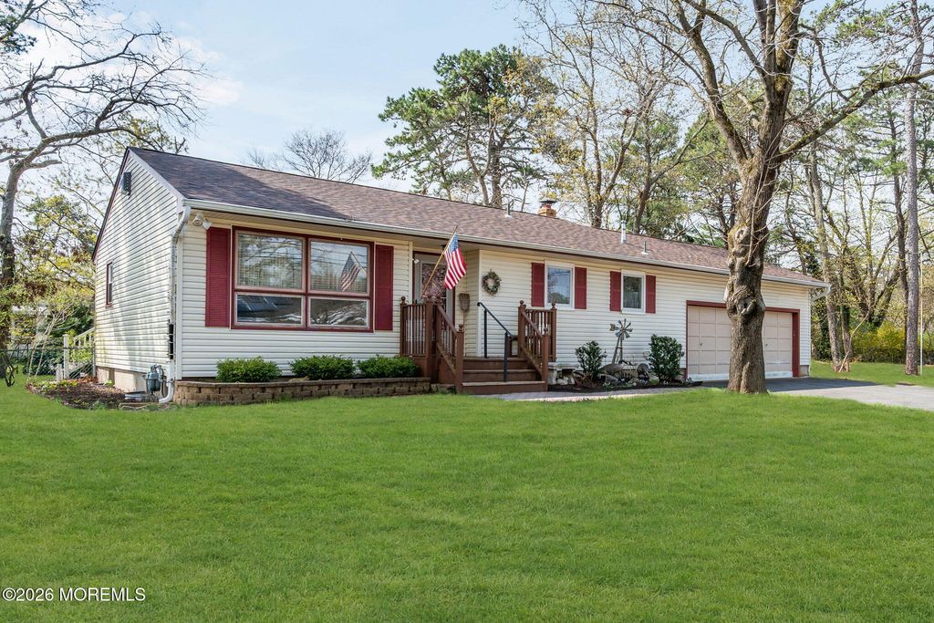 1532 6th Avenue, Toms River, NJ 08757