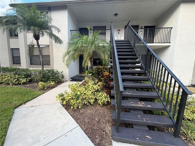 1252 S Military Trl 1415, Deerfield Beach, FL 33442