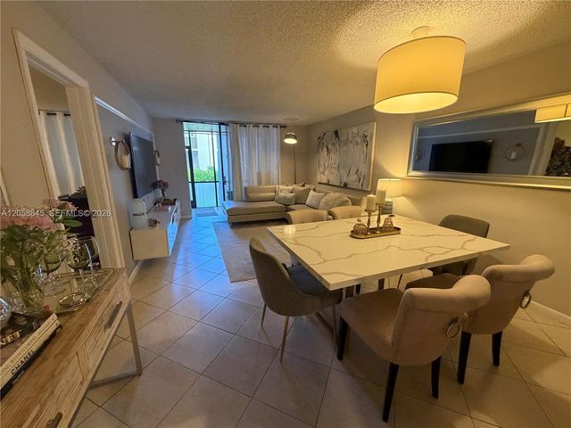 1252 S Military Trl 1415, Deerfield Beach, FL 33442