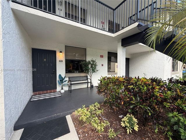 1252 S Military Trl 1415, Deerfield Beach, FL 33442