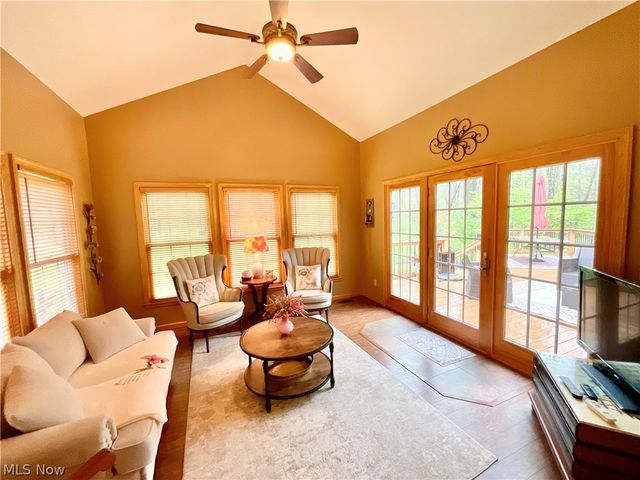1829 State Route 7 NE, Brookfield, OH 44403