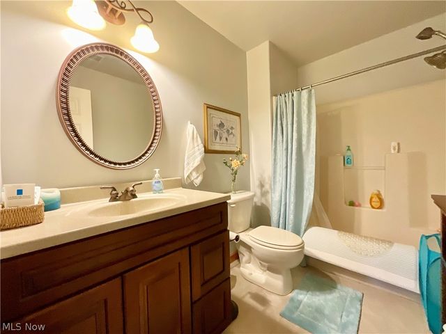 1829 State Route 7 NE, Brookfield, OH 44403