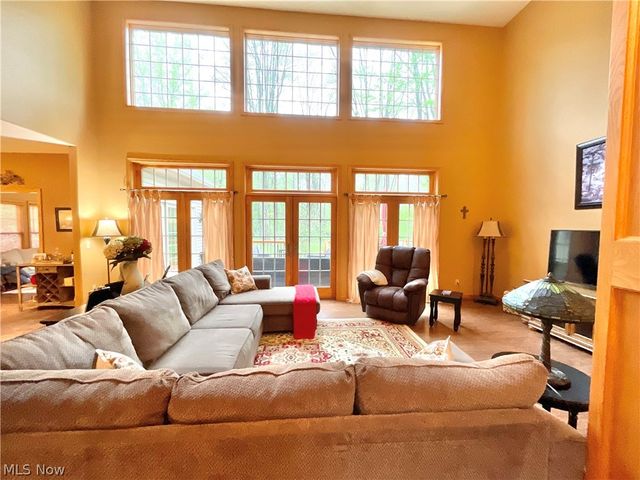 1829 State Route 7 NE, Brookfield, OH 44403