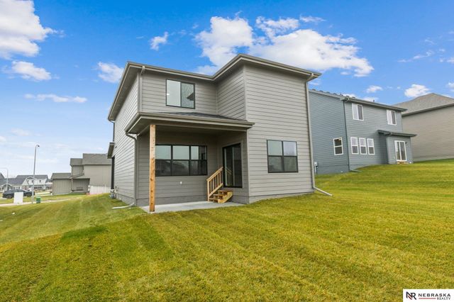 11312 N 161 Avenue, Bennington, NE 68007