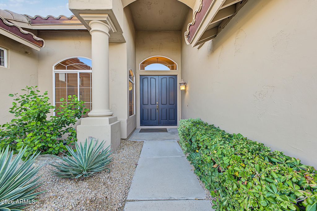 9233 E PALM TREE Drive, Scottsdale, AZ 85255 — photo 4