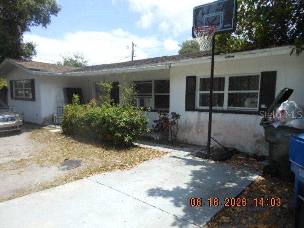 1109 ROSERY ROAD NE, Largo, FL 33770