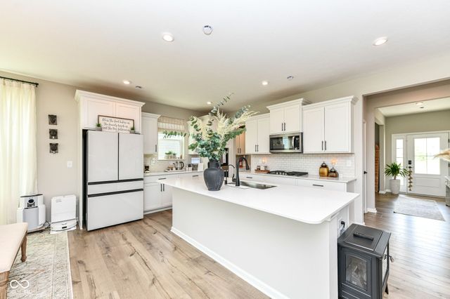 20231 N Pacific Avenue, Westfield, IN 46074