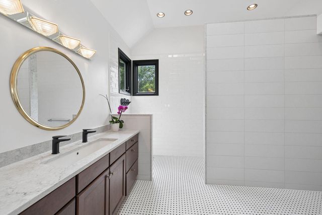 16261 W Ridgewood Drive, Homer Glen, IL 60491