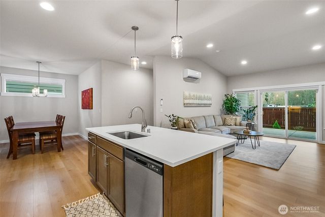 772 Parkland Loop, Sedro Woolley, WA 98284