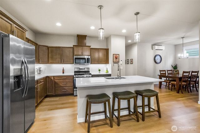 772 Parkland Loop, Sedro Woolley, WA 98284