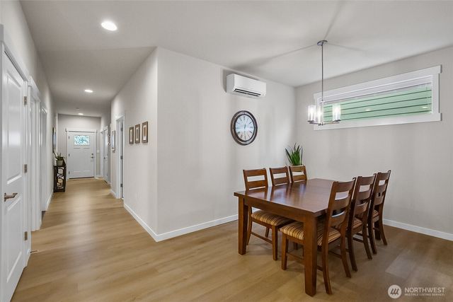 772 Parkland Loop, Sedro Woolley, WA 98284