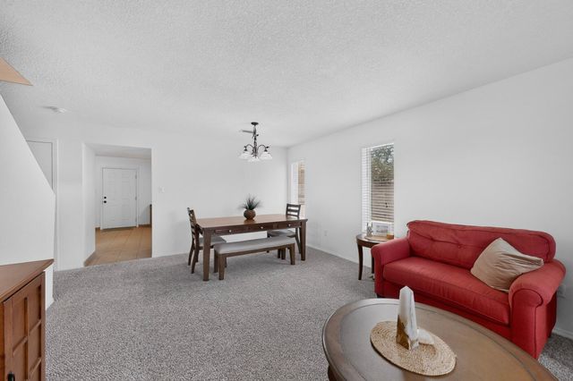 3700 Rancher Loop NE, Rio Rancho, NM 87144