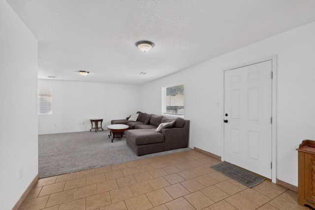 3700 Rancher Loop NE, Rio Rancho, NM 87144