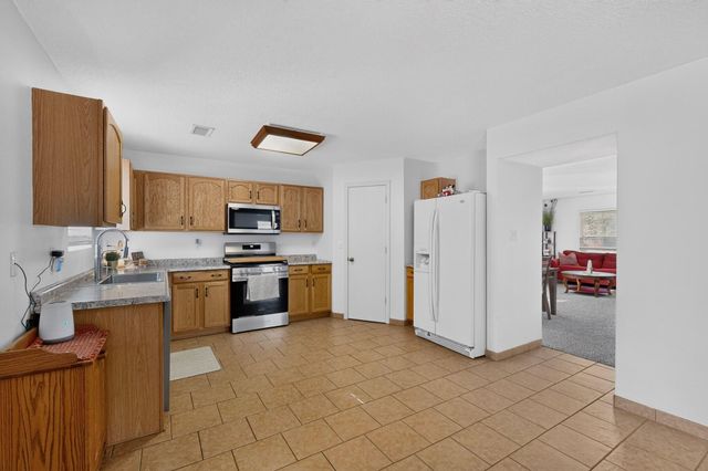 3700 Rancher Loop NE, Rio Rancho, NM 87144