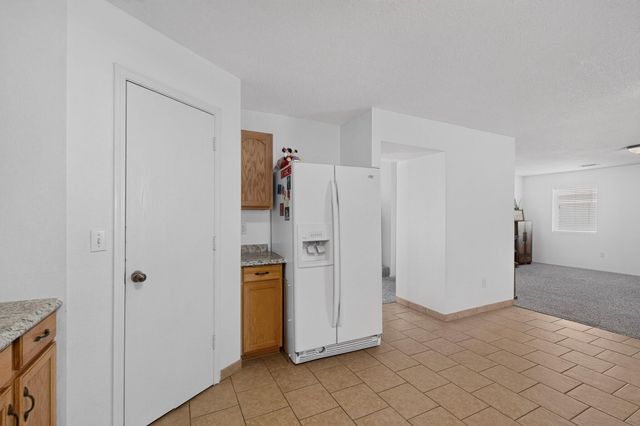 3700 Rancher Loop NE, Rio Rancho, NM 87144