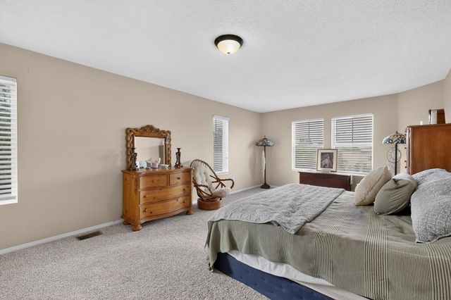3700 Rancher Loop NE, Rio Rancho, NM 87144