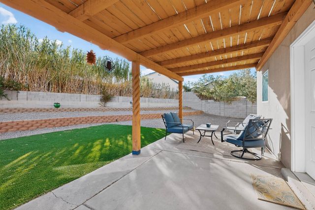 3700 Rancher Loop NE, Rio Rancho, NM 87144