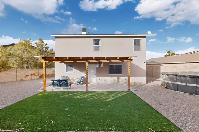 3700 Rancher Loop NE, Rio Rancho, NM 87144