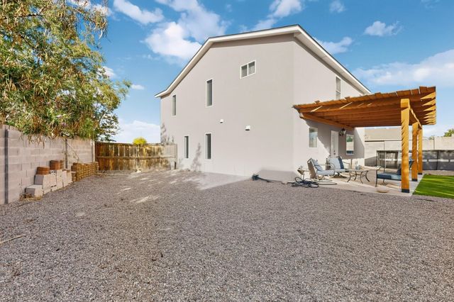 3700 Rancher Loop NE, Rio Rancho, NM 87144